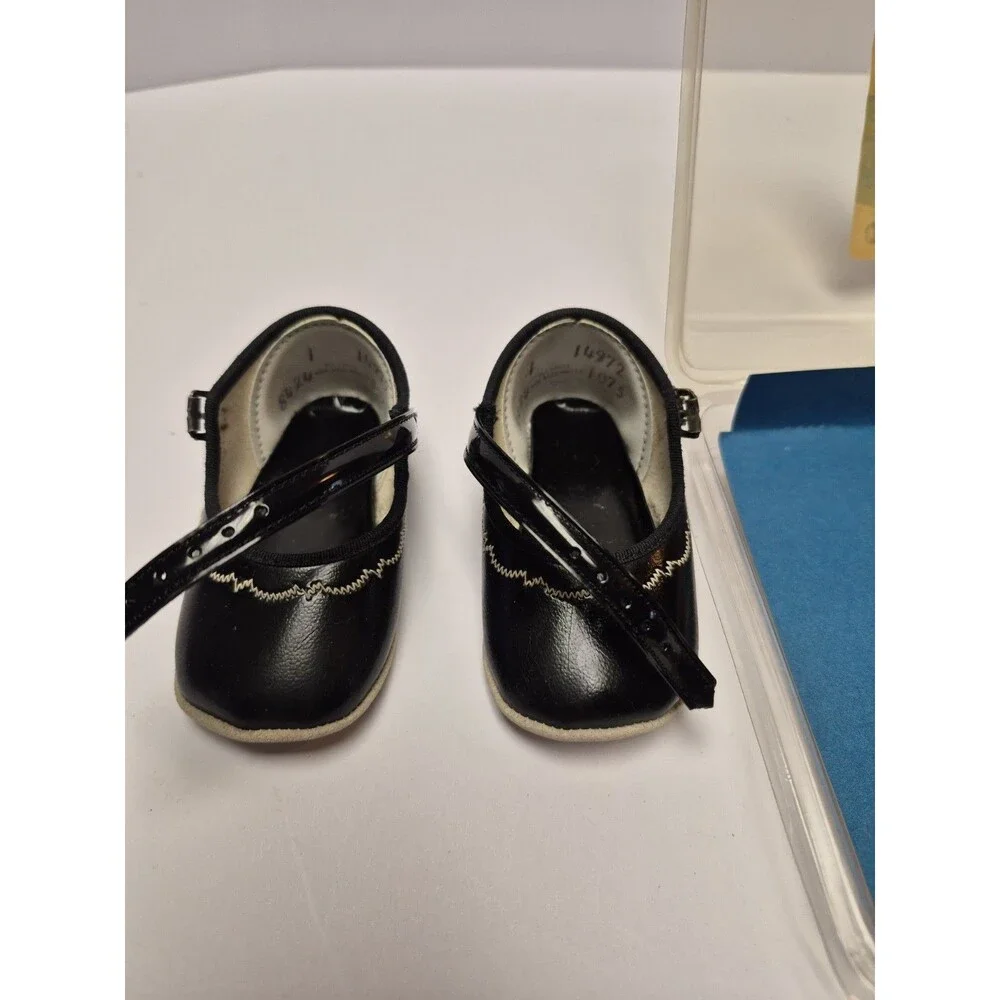 Antique Baby Shoes Pata cake In Package With Receipt Woolworth size 2